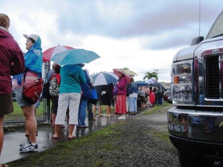 Line to Hoike in Hilo